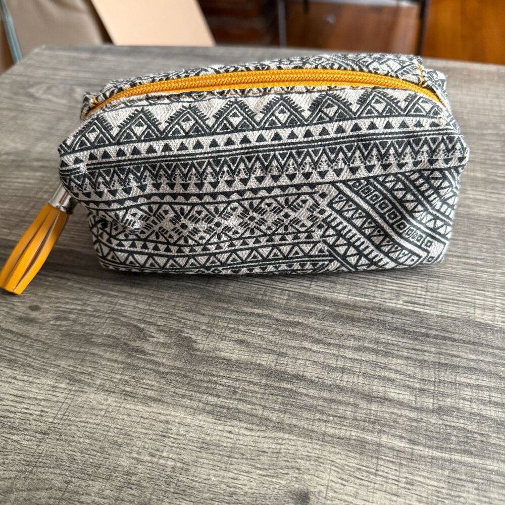 NWOT Silpada  Magnetic Makeup Bag Mirror Zipper Closure Tribal Geometric Enthnic - Picture 8 of 11